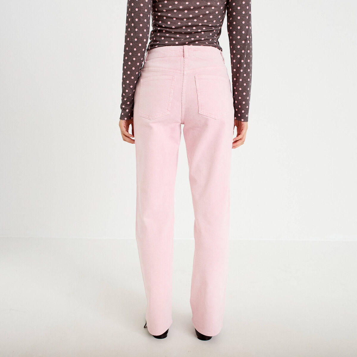 Pantalon droit en velours rose clair femme