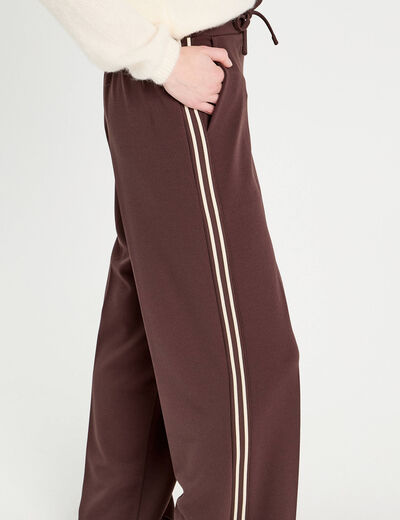 Pantalon large style jogging marron foncé femme
