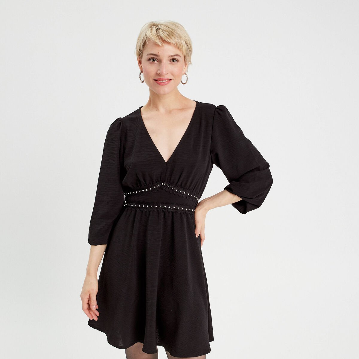 Robe évasée avec bandes clous noir femme