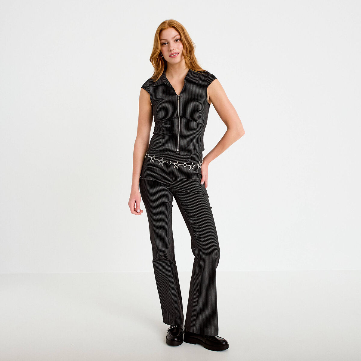 Chemise cintr&eacute;e manches courtes noir femme