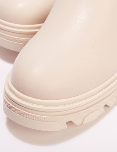 Bottines chelsea crantées ivoire femme