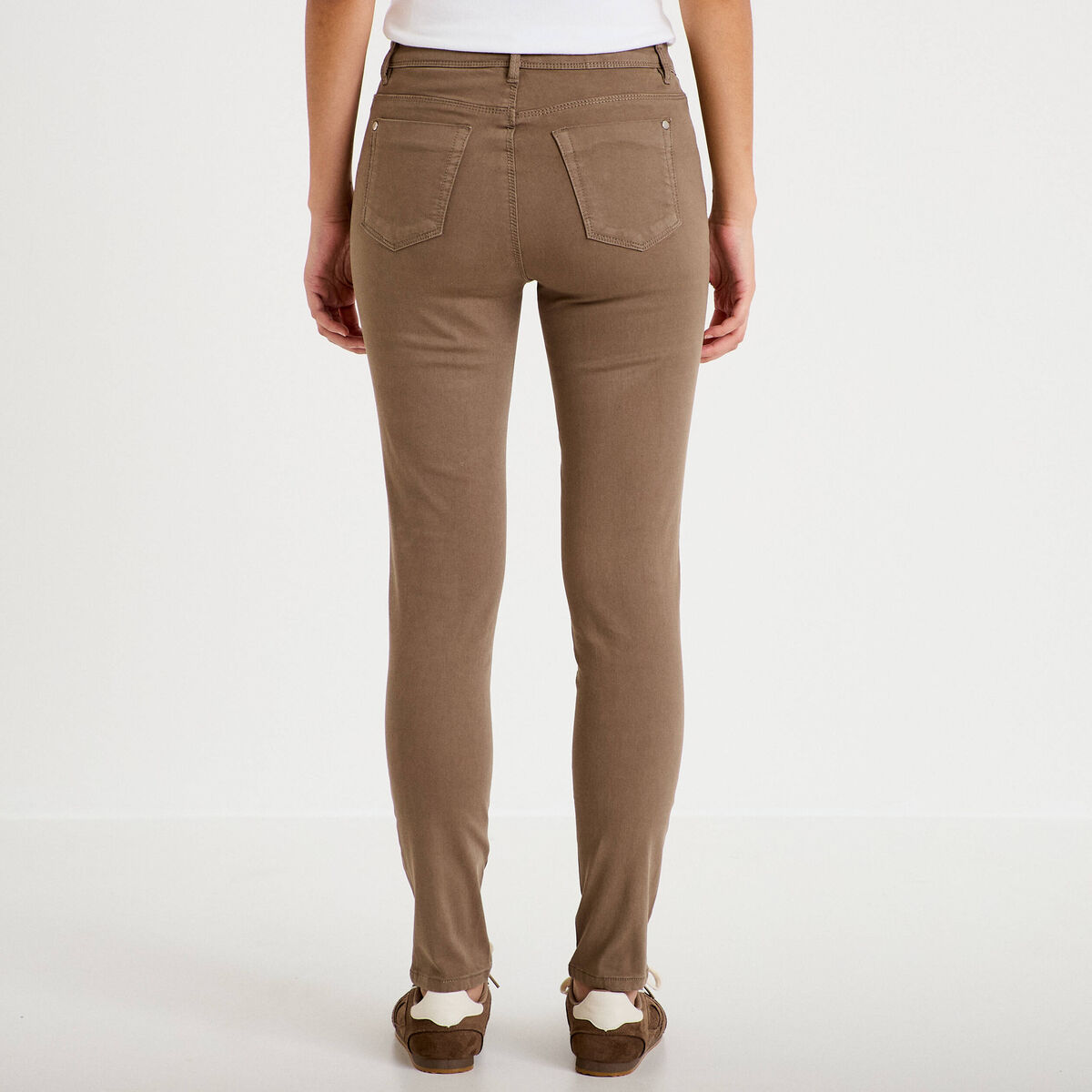 Jeans slim 5 poches taupe femme