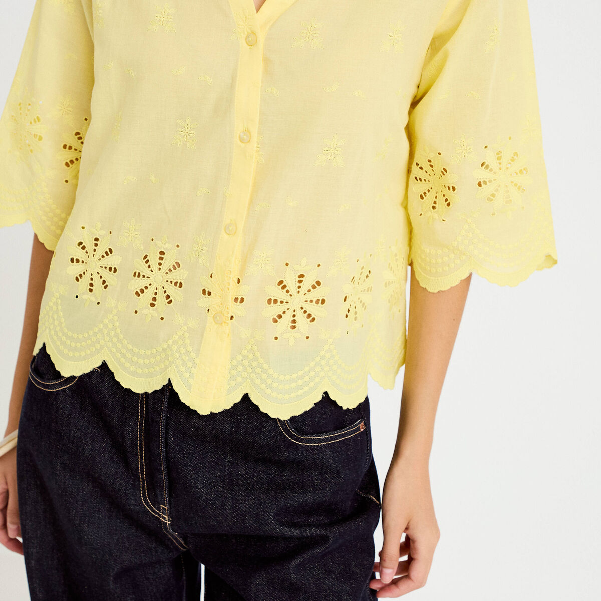 Chemise droite col classique manches 3/4 jaune pastel femme
