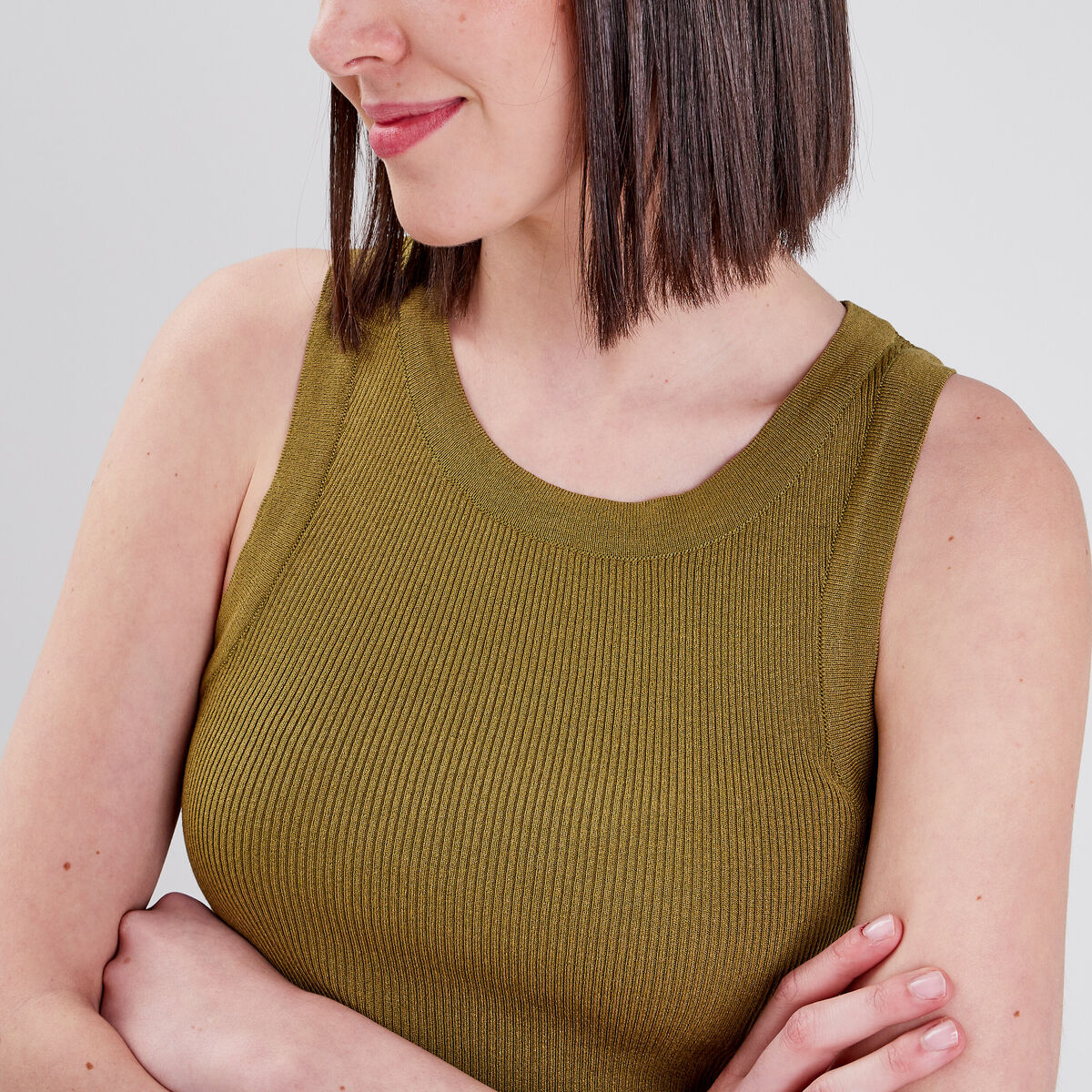 Pull d&eacute;bardeur c&ocirc;tel&eacute; vert olive femme