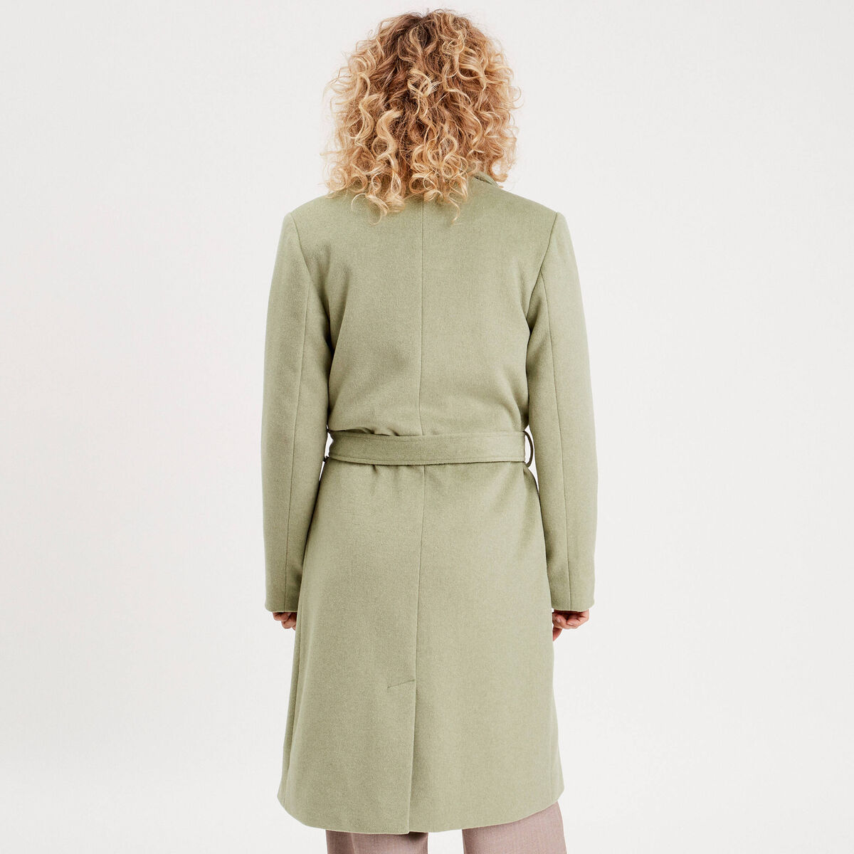Manteau long droit ceintur&eacute; vert kaki femme
