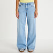 Jean d&eacute;tails clout&eacute;s denim bleach femme