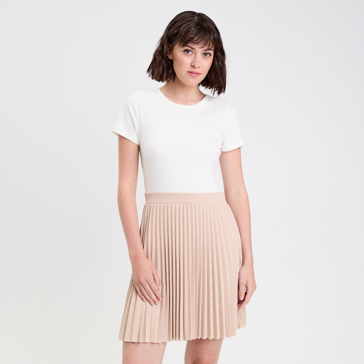 Robe droite pliss&eacute;e sable femme
