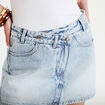 Jupe-short droite en jean denim bleach femme