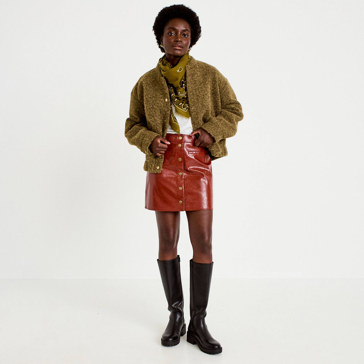 Jupe trap&egrave;ze courte en similicuir marron cognac femme