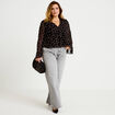 Blouse brod&eacute;e volant&eacute;e noir femme