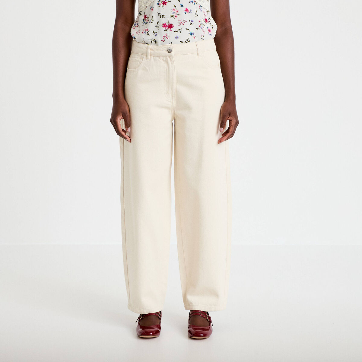 Jeans barrel broderie taille basse ecru femme