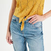 Débardeur broderie anglaise jaune moutarde femme