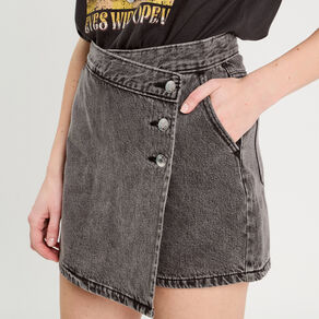 Jupe-short droite en jean denim noir femme