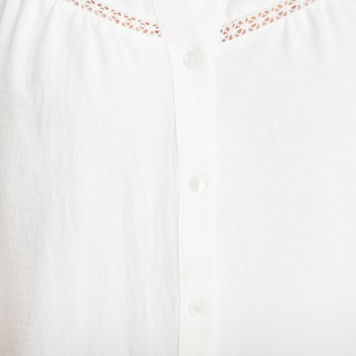 Blouse ajour&eacute;e col v manches longues ecru femme