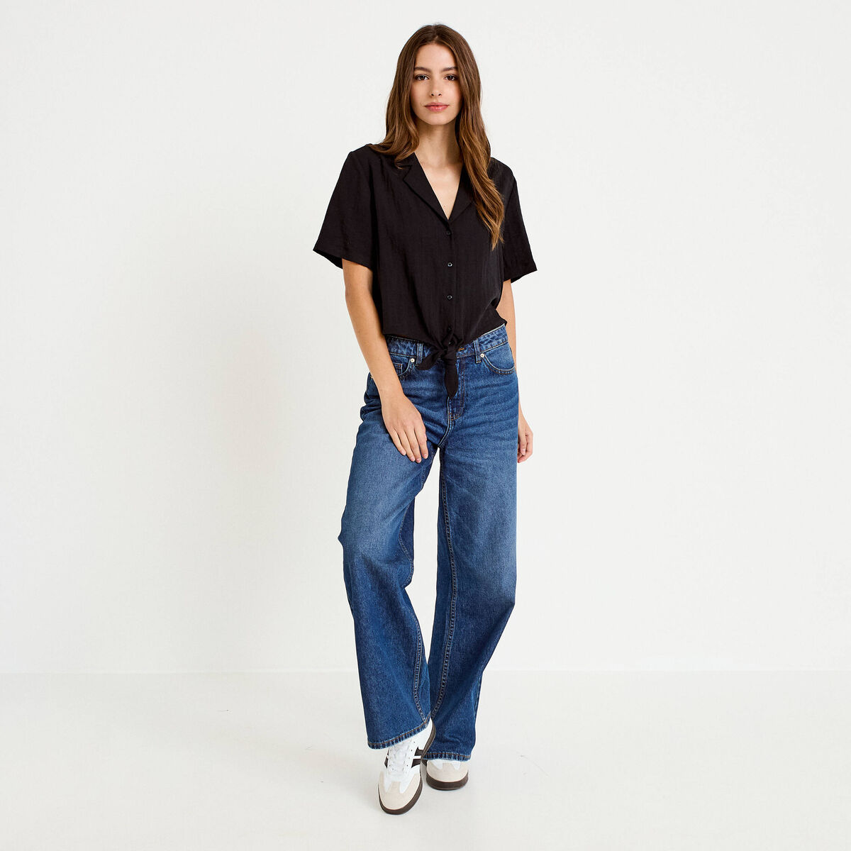 Chemise droite pliss&eacute;e manches courtes noir femme