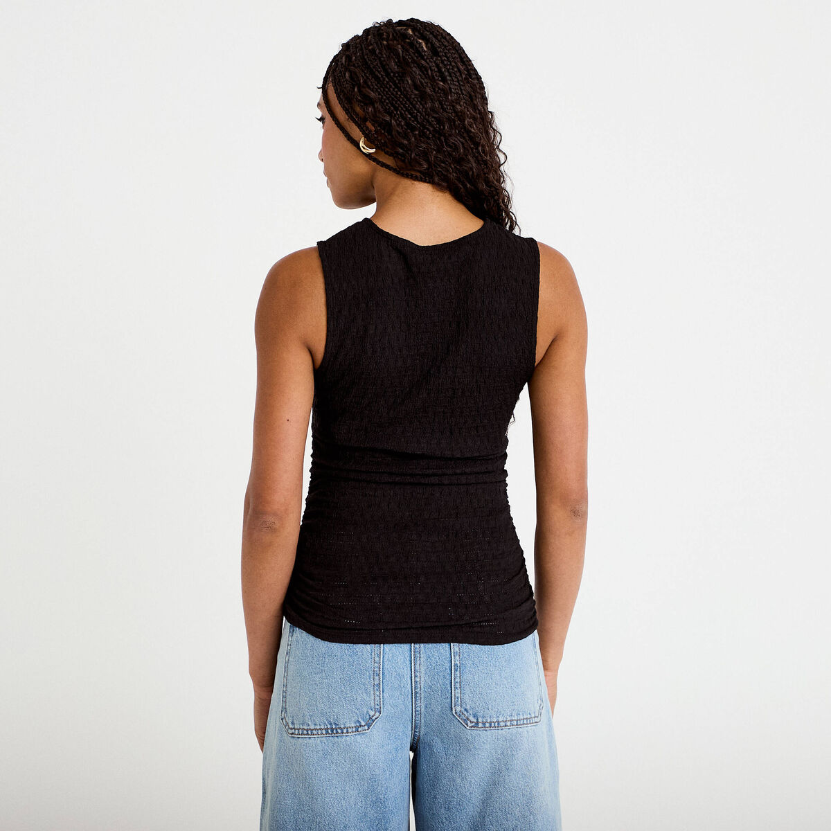 D&eacute;bardeur ajour&eacute; col rond noir femme