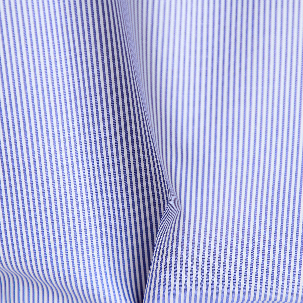 Robe longu&eacute; brod&eacute;e manches courtes bleu roi femme