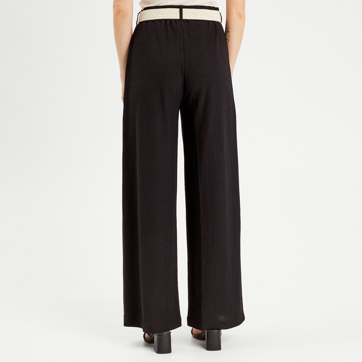 Pantalon large fluide ceinturé noir femme