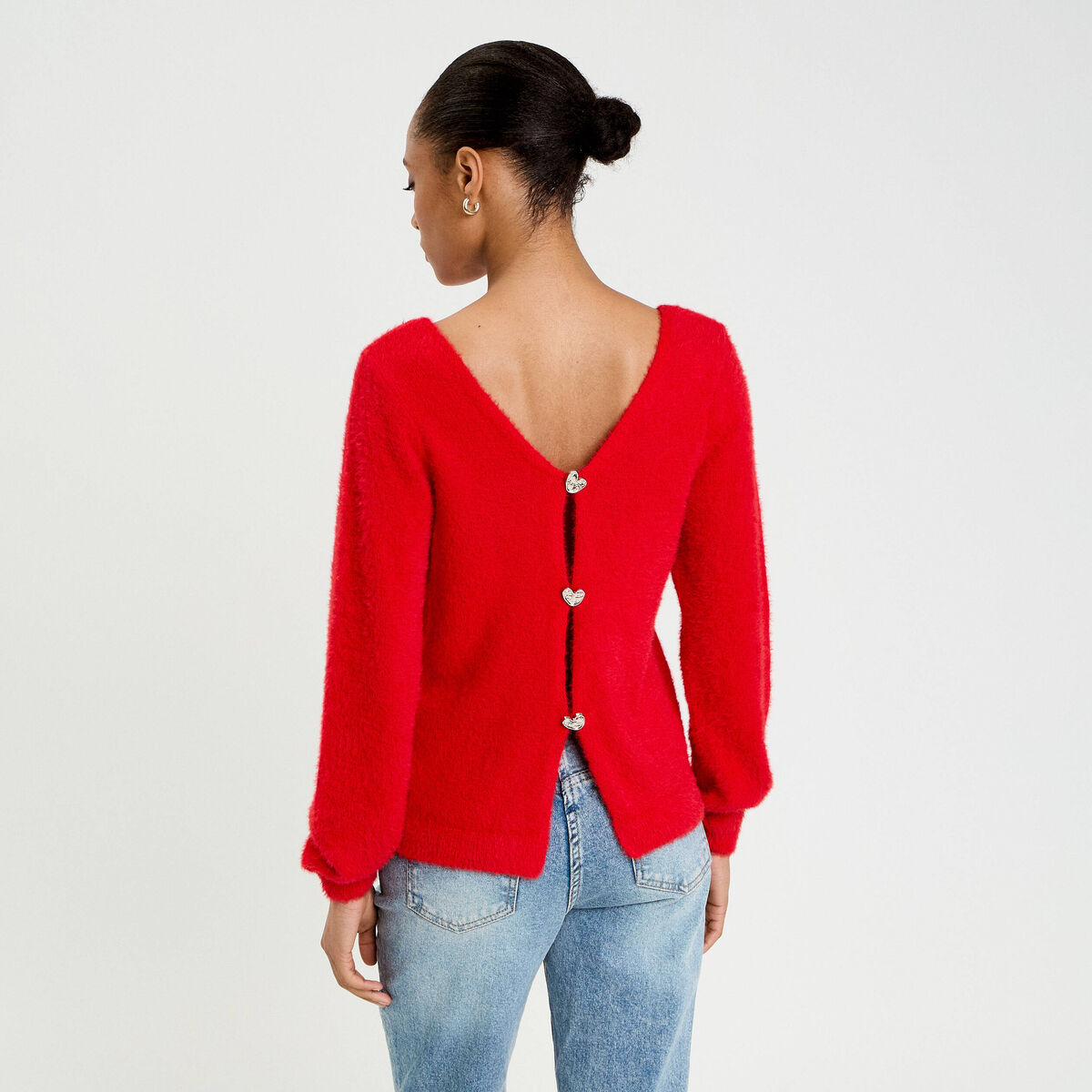 Pull d&eacute;tails coeur rouge femme
