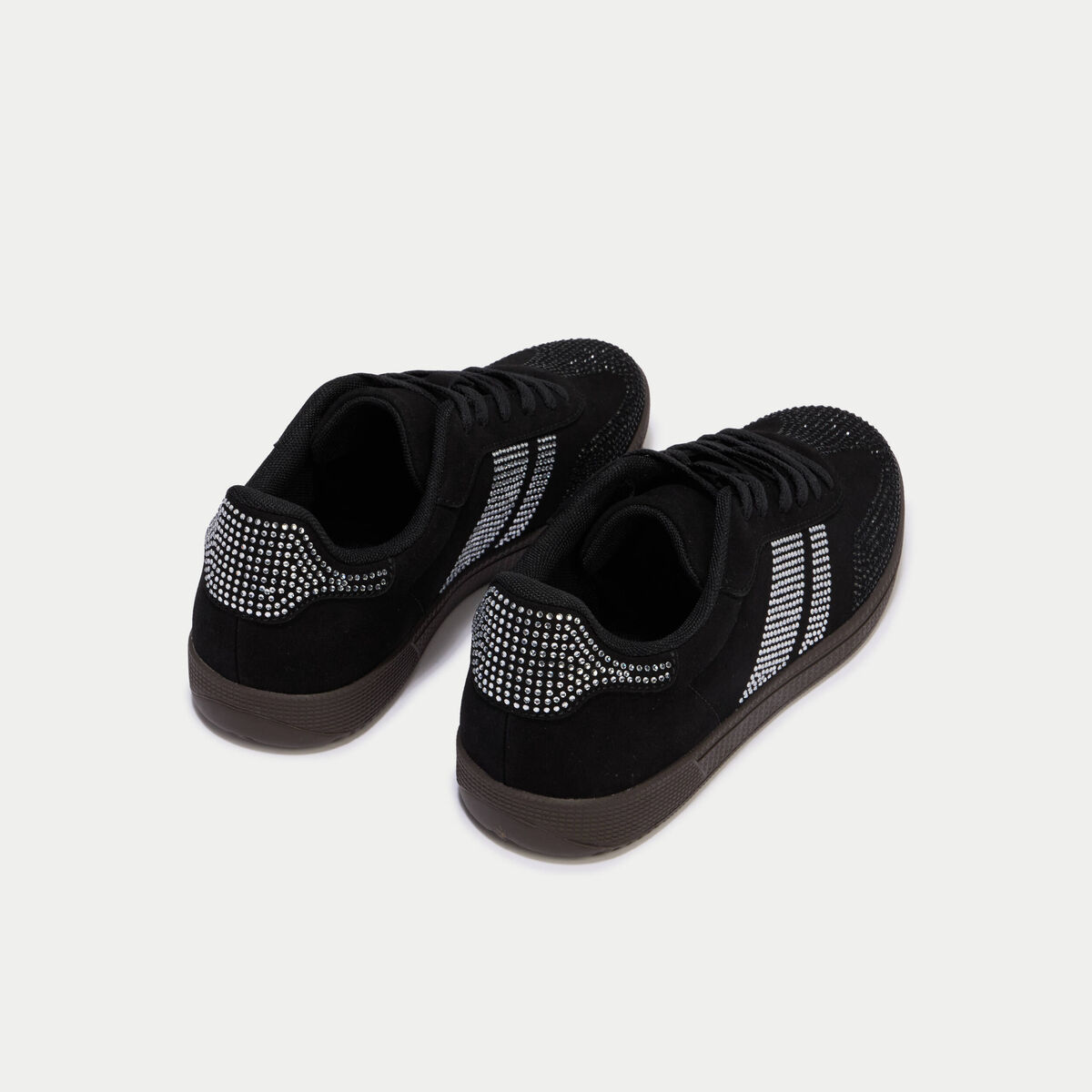 Baskets basses &agrave; lacets denim noir enduit femme