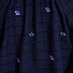 Blouse avec broderie bleu fonc&eacute; femme
