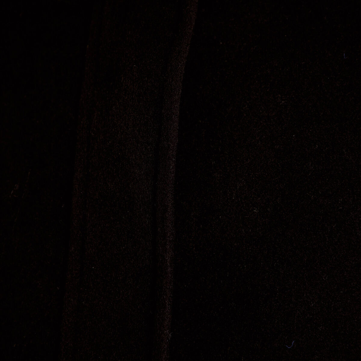 Manteau mi-long &agrave; capuche noir femme