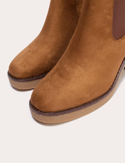 Bottines &agrave; talon aspect daim camel femme