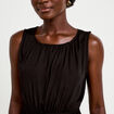 Robe longue &eacute;vas&eacute;e sans manches noir femme
