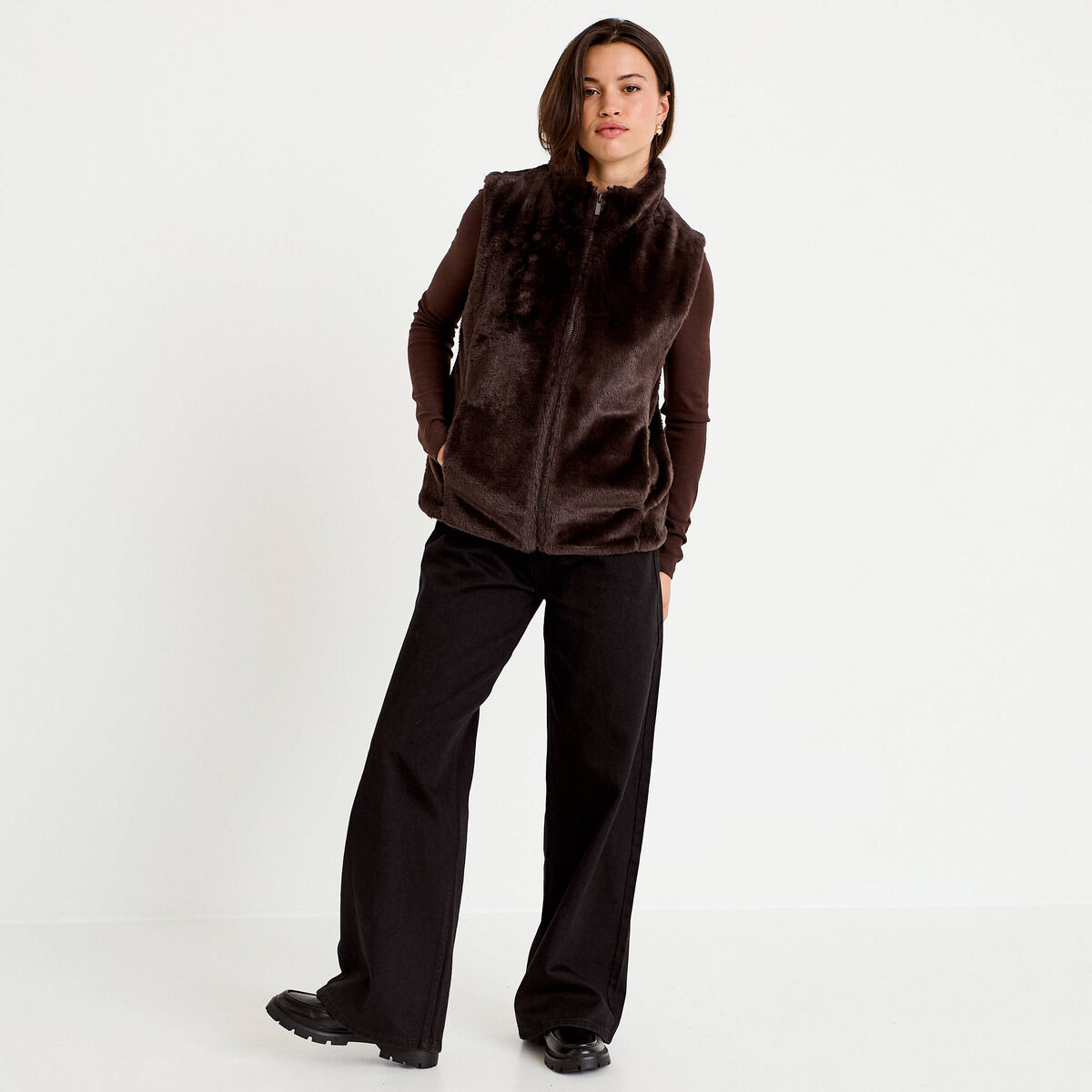 Veste sans manches fermeture zipp&eacute;e marron fonc&eacute; femme