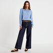 Blouse droite courte col v broderie bleu femme