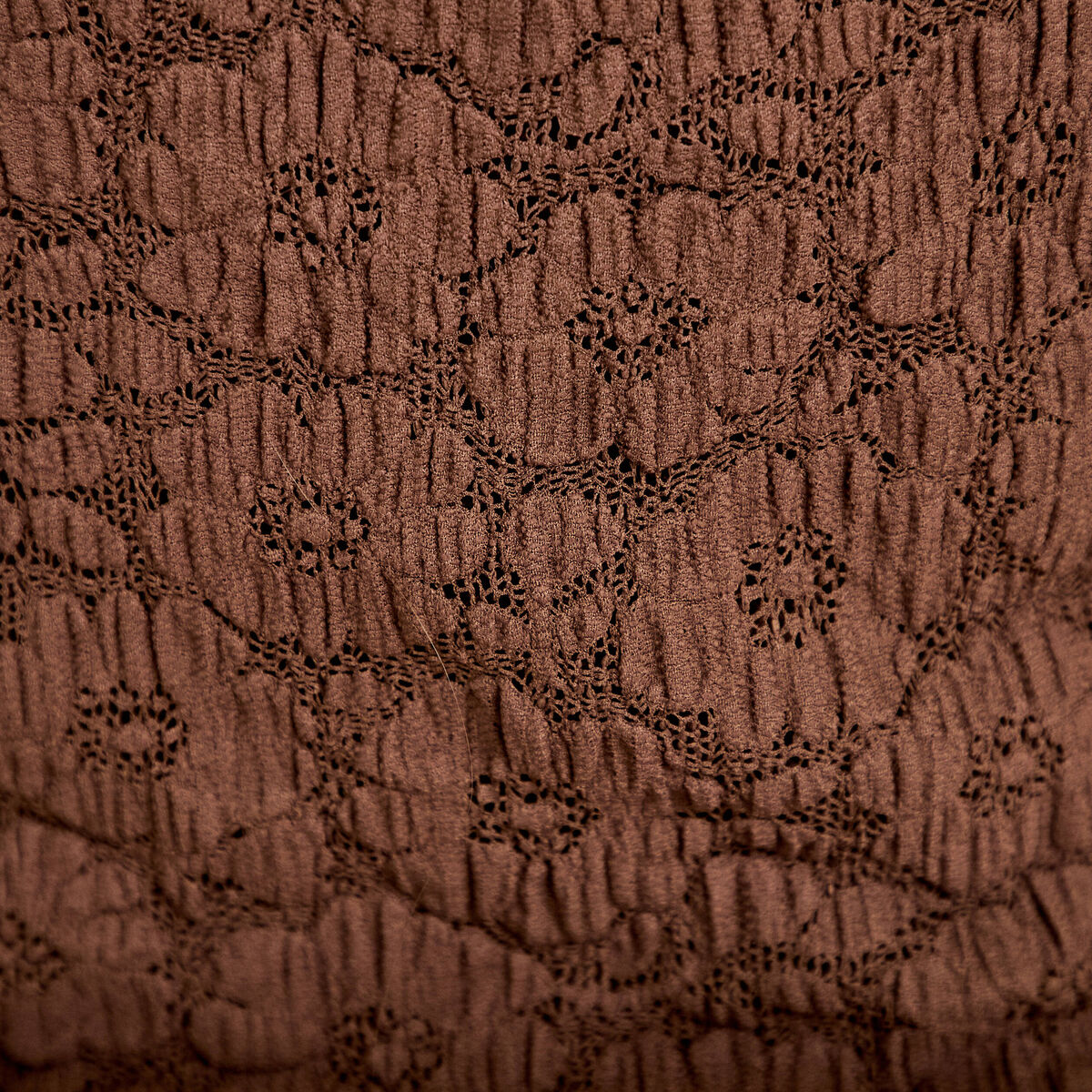 D&eacute;bardeur cintr&eacute; en dentelle marron femme