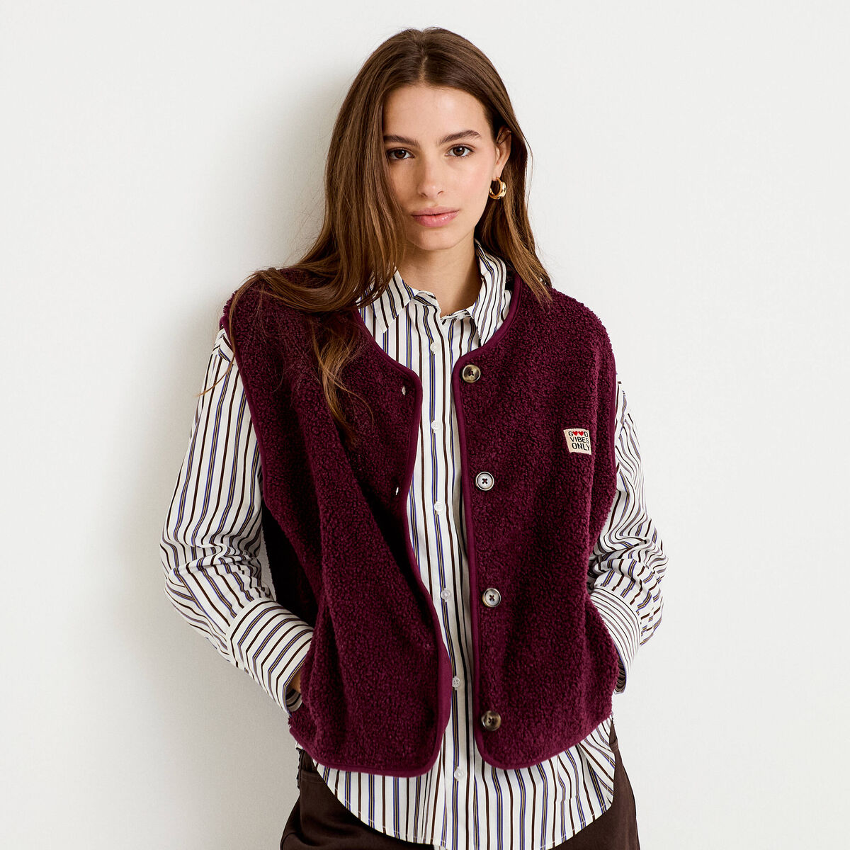 Veste sans manches fausse fourrure prune femme