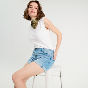 short slim en jean denim bleach femme Short slim en jean denim bleach femme