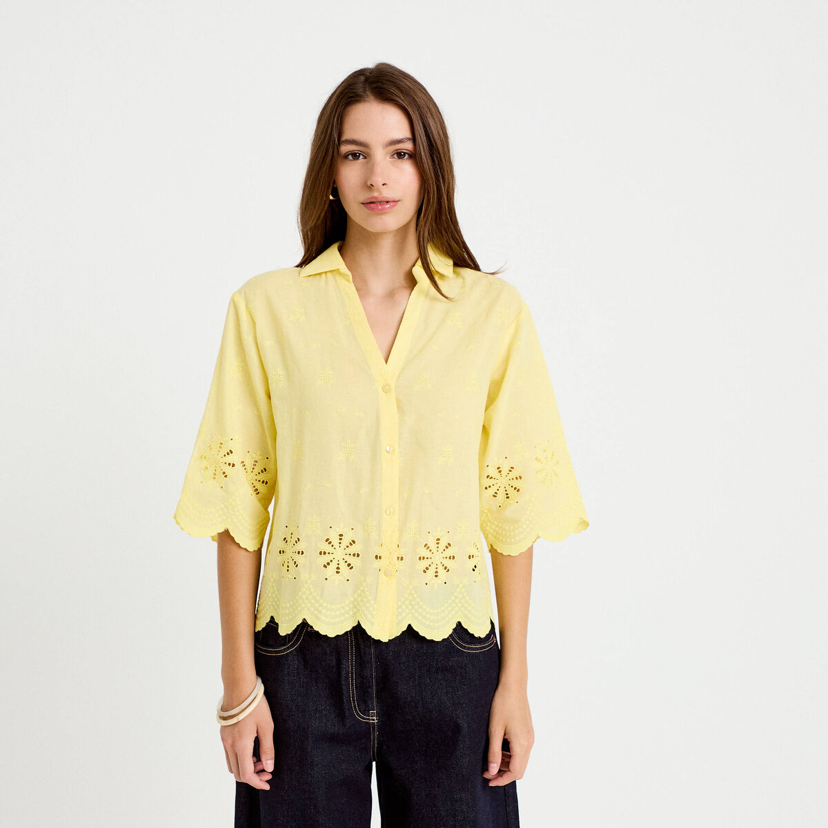 Chemise droite col classique manches 3/4 jaune pastel femme