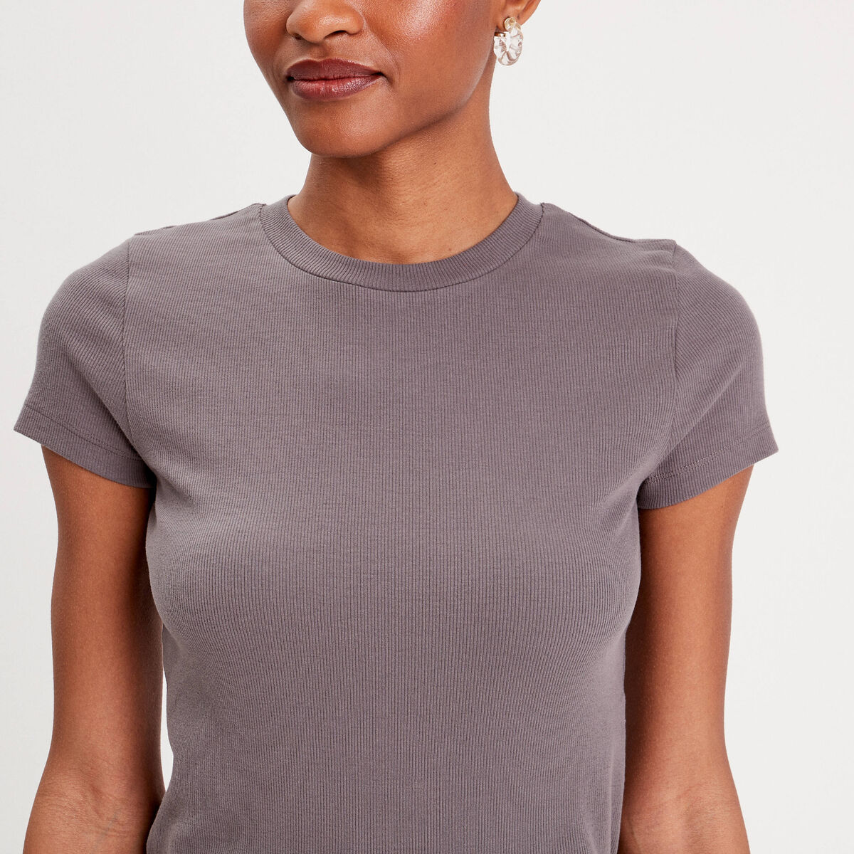 T-shirt manches courtes côtelé gris foncé femme