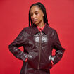 Veste droite cropped en similicuir violet fonc&eacute; femme