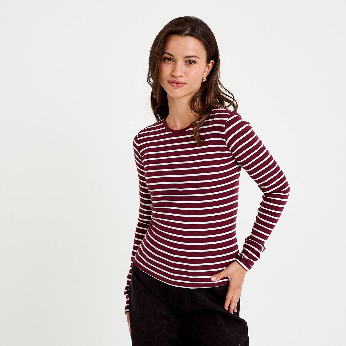 T-shirt ajust&eacute; col rond manches longues rose femme