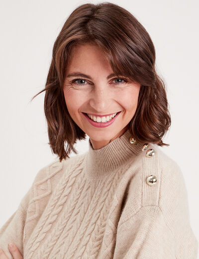 Pull col montant avec torsades sable femme