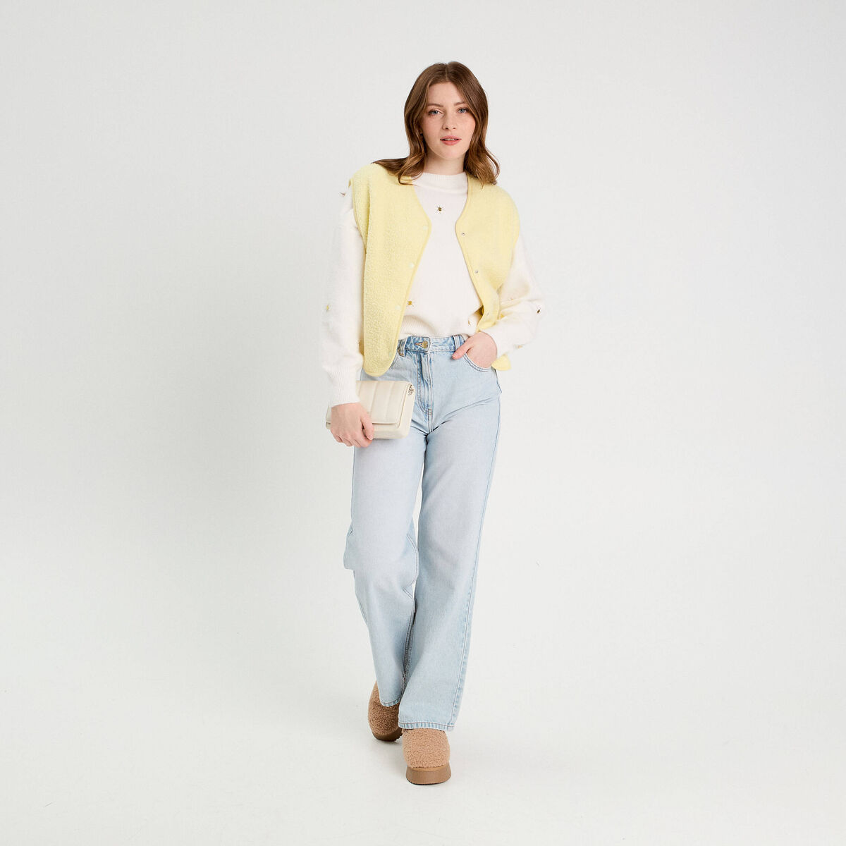 Pull avec détails bijoux ecru femme