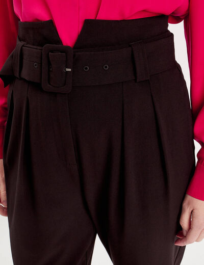 Pantalon cigarette ceinturé noir femme