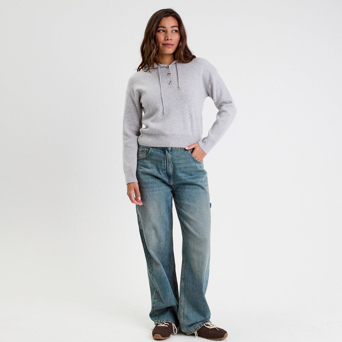 Pull &agrave; capuche manches longues gris clair femme