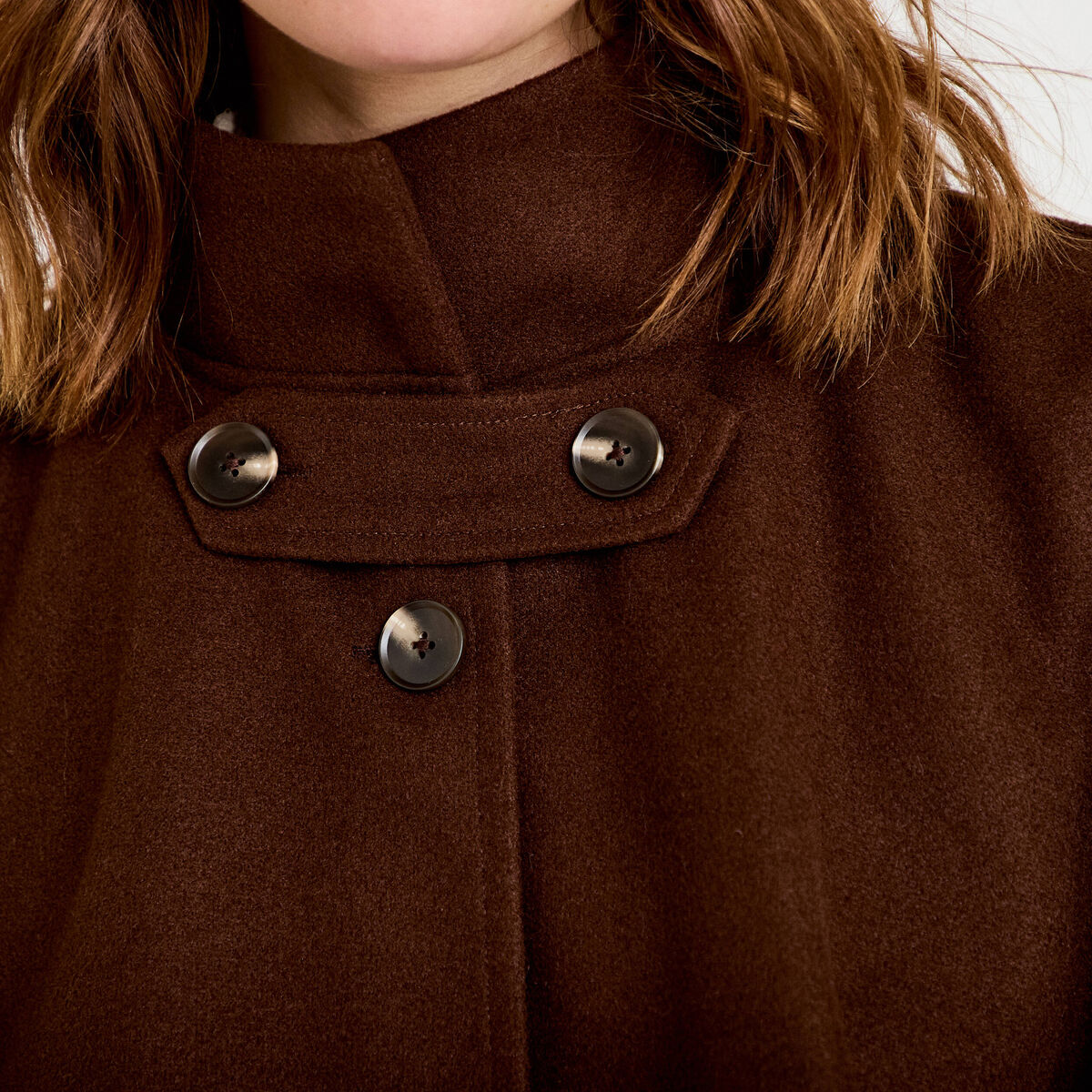 Poncho col am&eacute;ricain marron fonc&eacute; femme