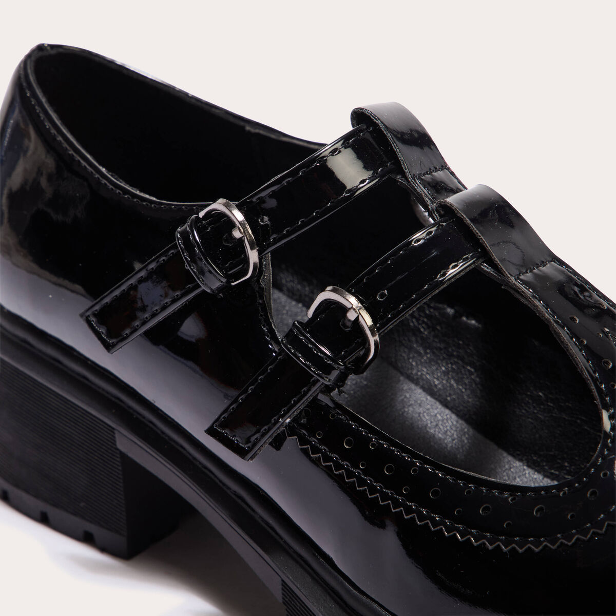 Babies vernies crantées noir femme