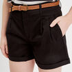 Short chino ceinturé noir femme