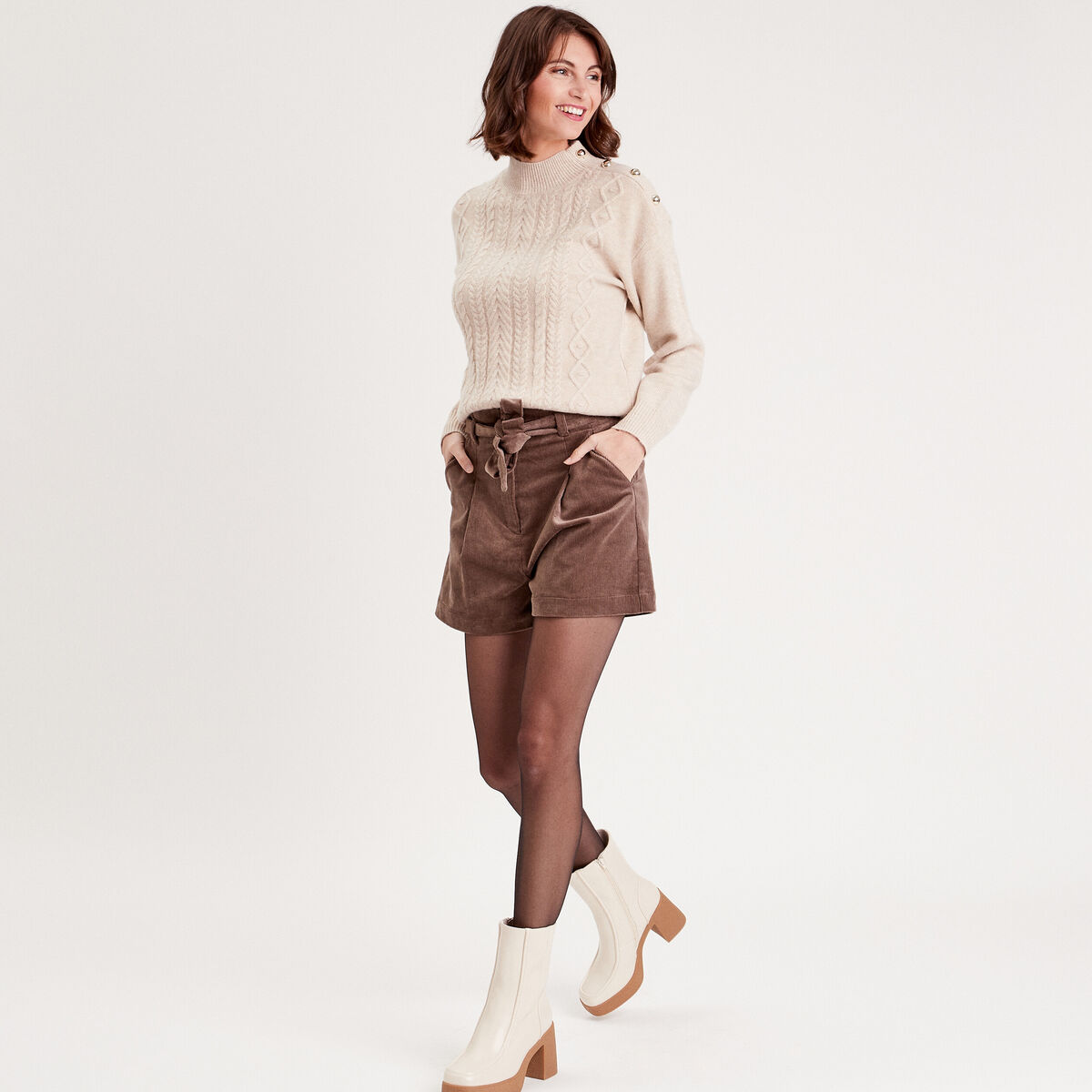 Pull col montant avec torsades sable femme