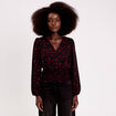 Blouse courte taille smock&eacute;e noir femme