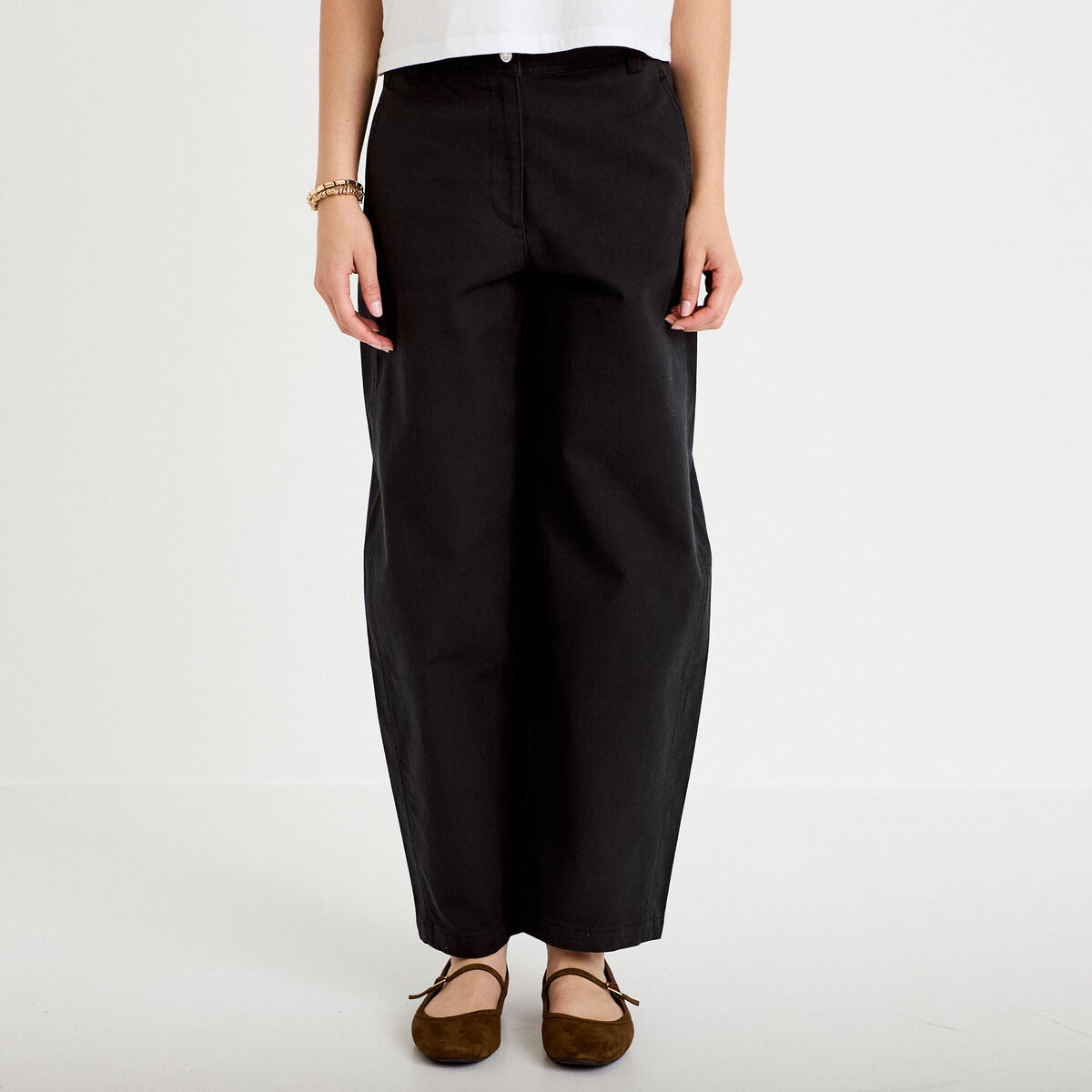 Pantalon chino coupe barrel noir femme