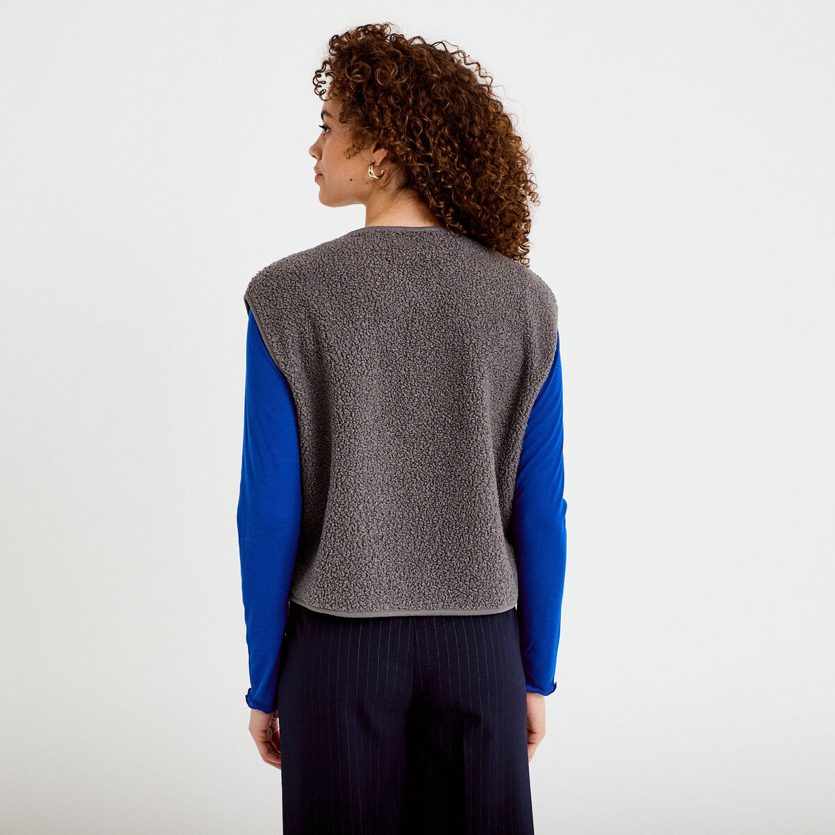 Gilet sans manches effet polaire gris fonc&eacute; femme