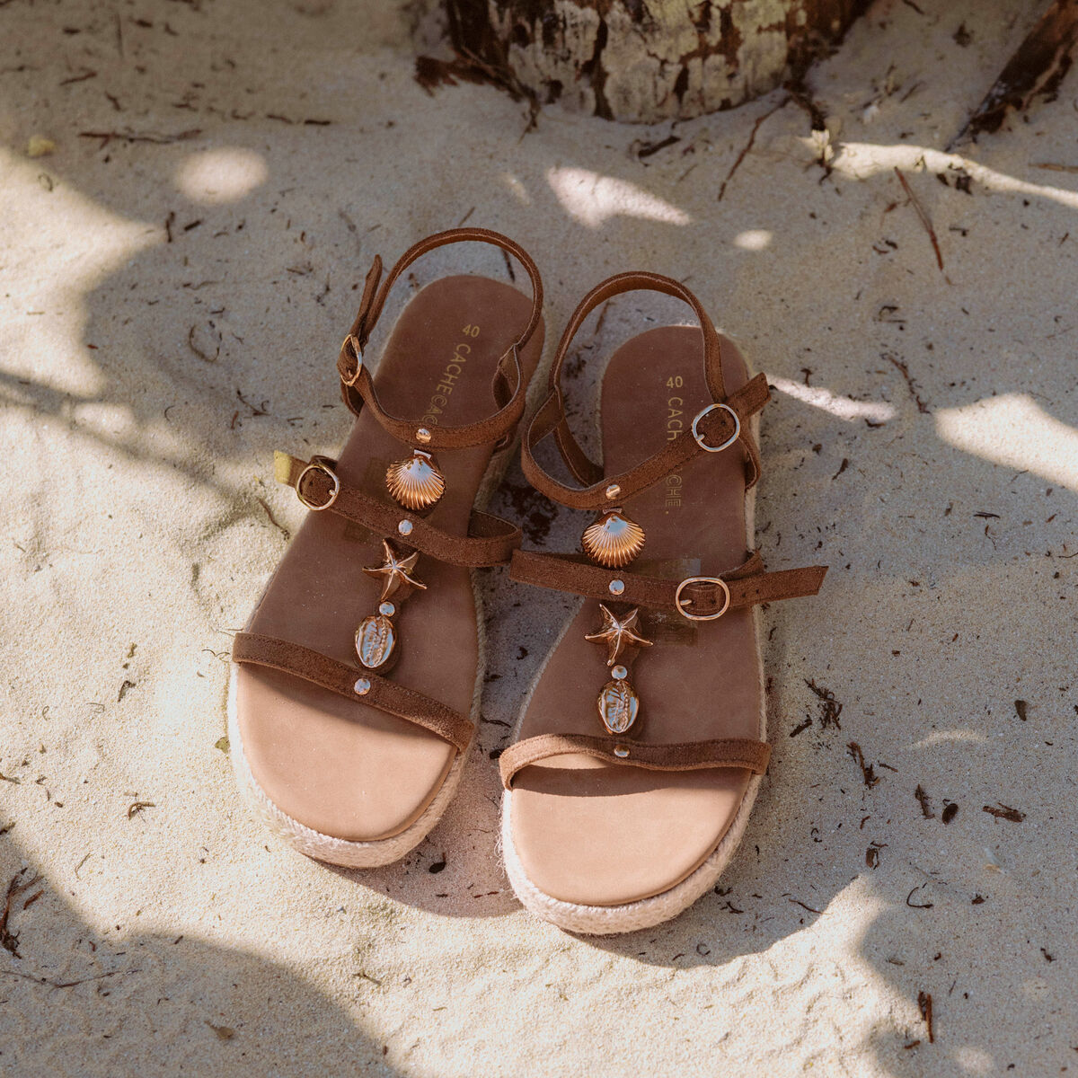 Sandales aspect daim camel femme