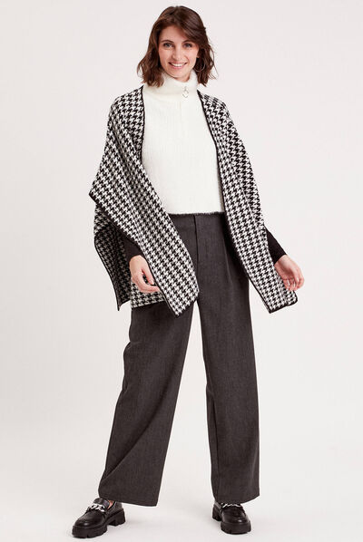 Cape tricotée noir femme